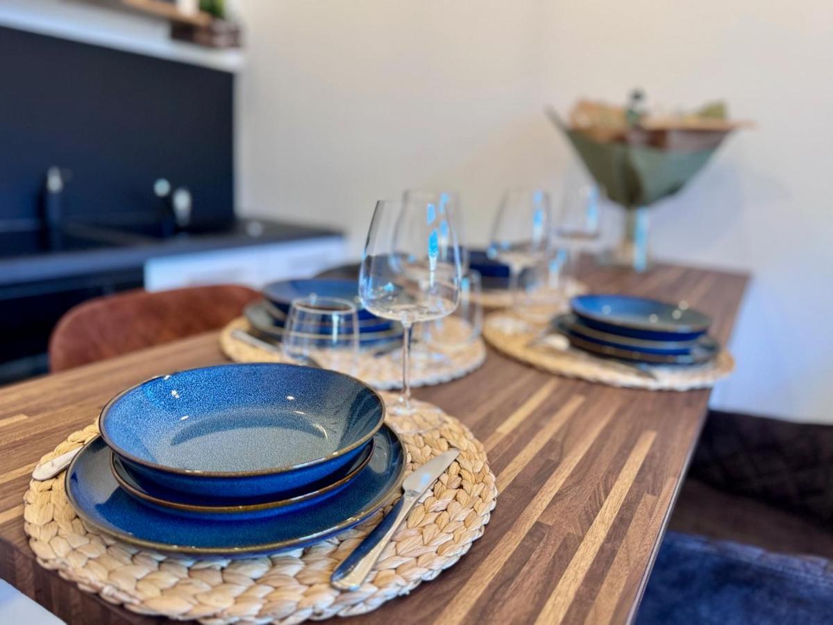 Chaleureux T2 Proche Gare Apartment Bourgoin-Jallieu ภายนอก รูปภาพ